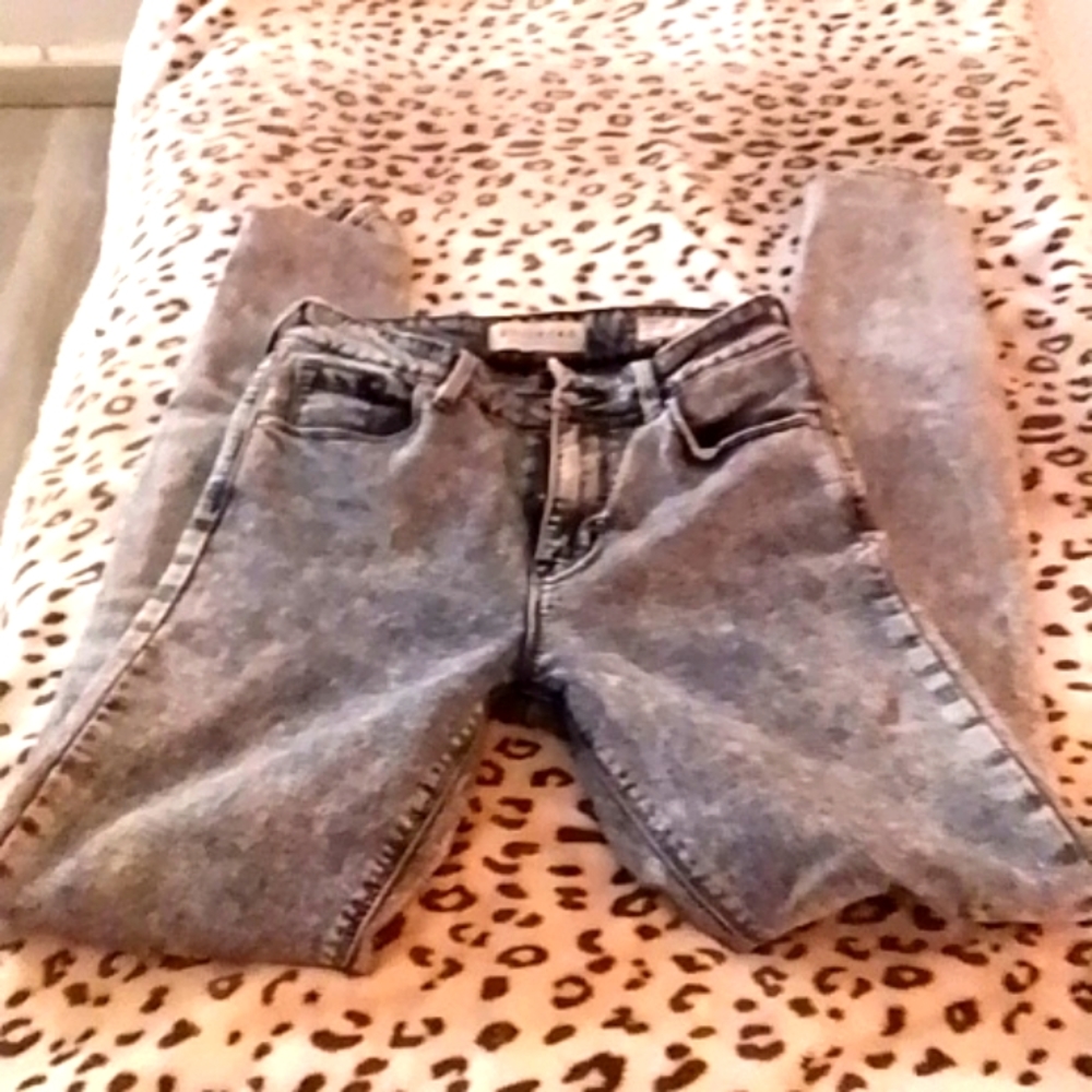 Bullhead skinny jeans